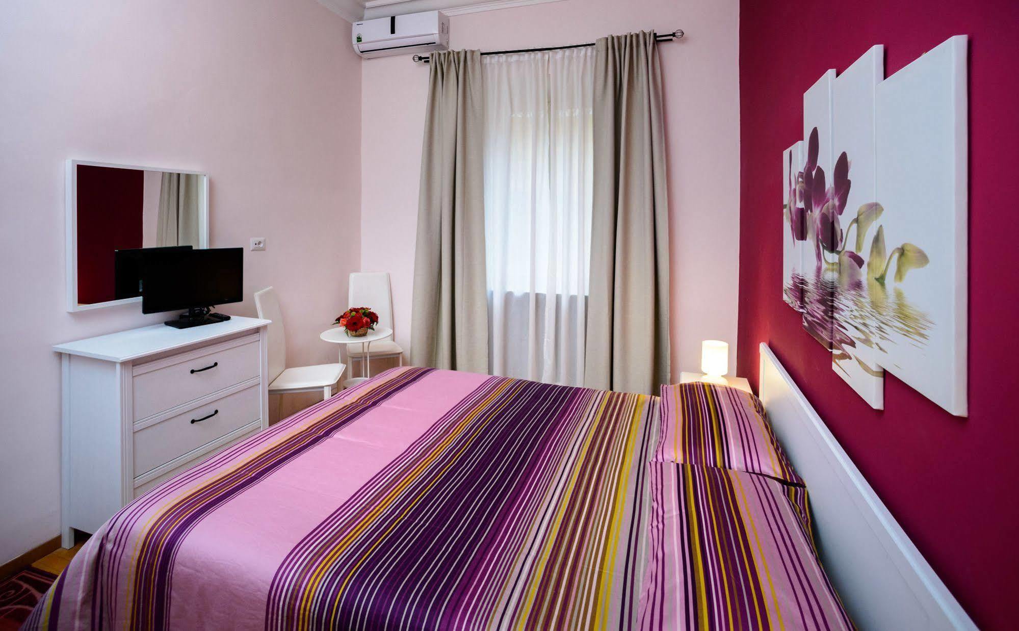 B&B Eternal Rome Inn ภายนอก รูปภาพ