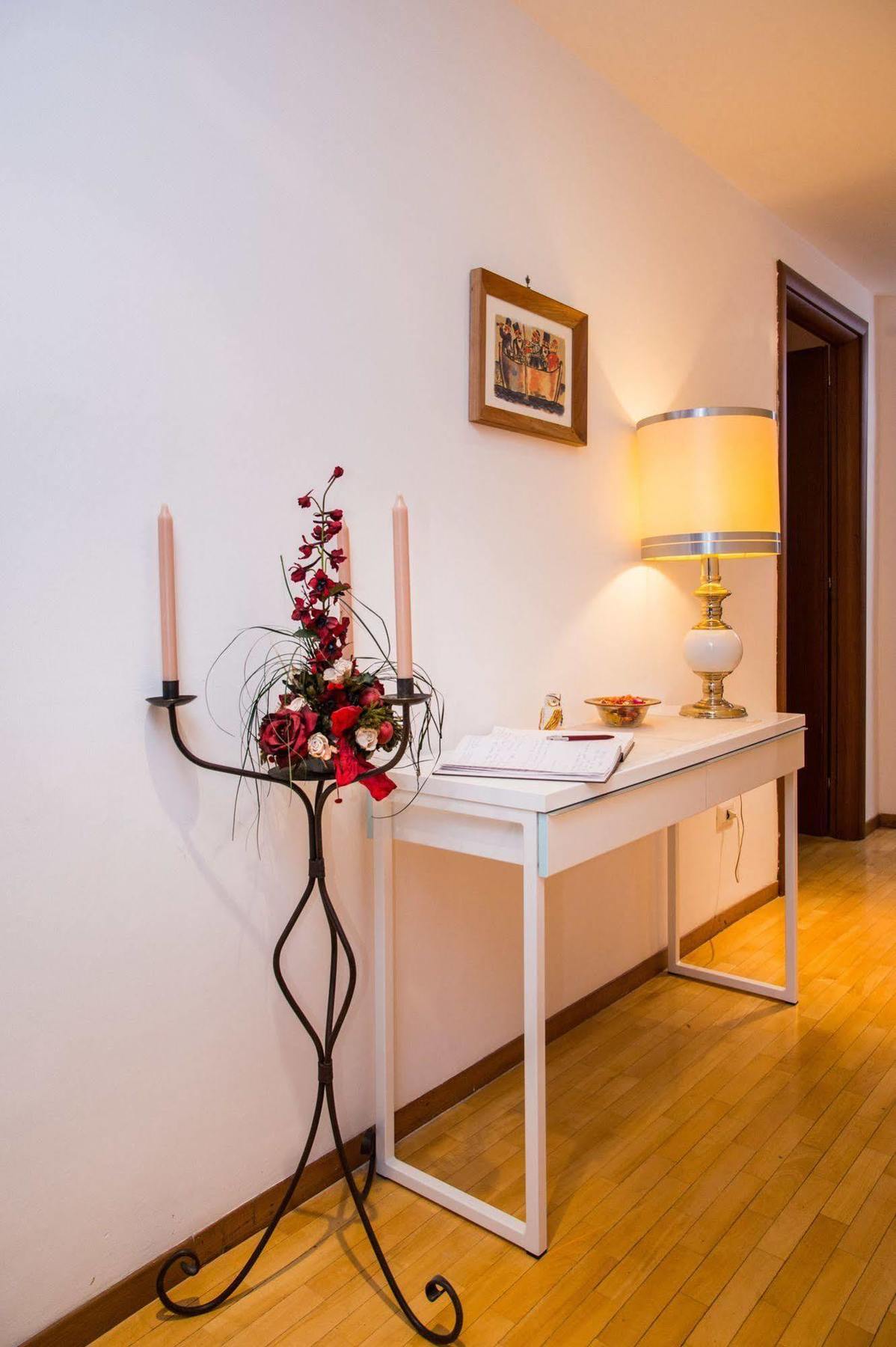 B&B Eternal Rome Inn ภายนอก รูปภาพ